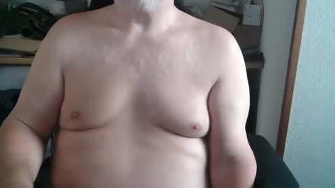 Snapshot of hairyarmpit_lover_1970 chatting on 19, 9, 2025 hairyarmpit_lover_1970 online show from 19, 9, 2025