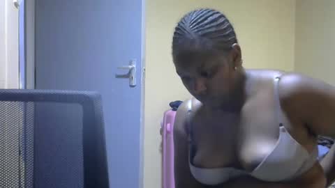 Snapshot of hairypussybigassy001 chatting on 28, 1, 2025 hairypussybigassy001 online show from 28, 1, 2025