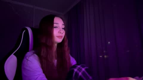 Snapshot of halliemcanaw chatting on 1, 11, 2025 Holly online show from 1, 11, 2025