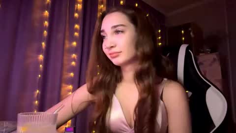 Holly online show from 1, 2, 2026