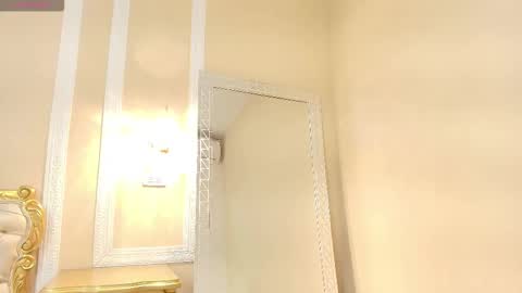 Hallie Stone online show from 15, 2, 2026