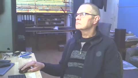 Snapshot of hamto65 chatting on 25, 12, 2024 Prefer men 80 online show from 25, 12, 2024