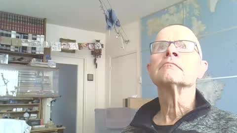 Snapshot of hamto65 chatting on 23, 2, 2025 Prefer men 80 online show from 23, 2, 2025