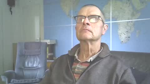 Snapshot of hamto65 chatting on 11, 10, 2025 Prefer men 80 online show from 11, 10, 2025