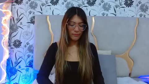 hanaa_tay online show from 17, 9, 2025