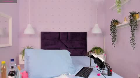 hanaahquinn online show from 16, 10, 2025