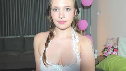 hanahwoods online show from 12, 3, 2025