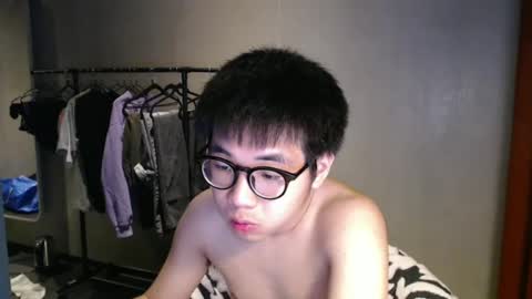 handsome_mannn online show from 23, 2, 2025