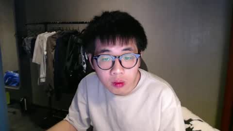 handsome_mannn online show from 27, 2, 2025