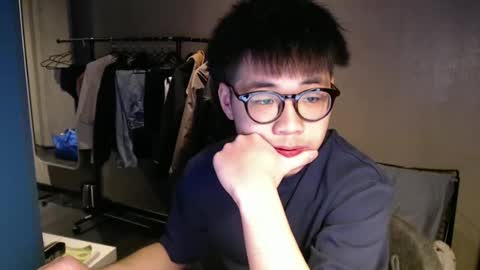handsome_mannn online show from 9, 3, 2025