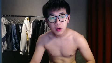 handsome_mannn online show from 14, 9, 2025