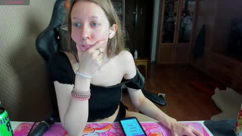 Mila online show from 8, 1, 2026