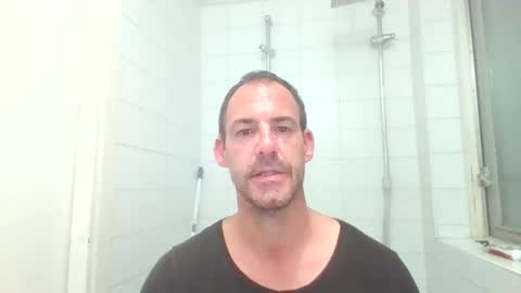 Snapshot of handsomeguy4ever chatting on 25, 9, 2025 handsomeguy4ever online show from 25, 9, 2025