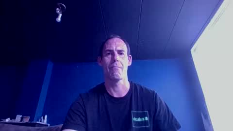 Snapshot of handsomeguy4ever chatting on 19, 10, 2025 handsomeguy4ever online show from 19, 10, 2025