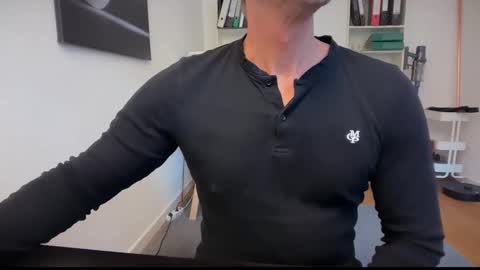 Snapshot of hankmoody6 chatting on 15, 10, 2025 hanky online show from 15, 10, 2025