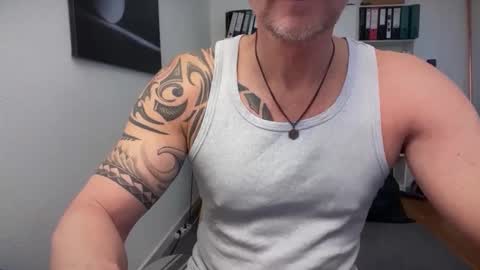 hanky online show from 17, 3, 2026