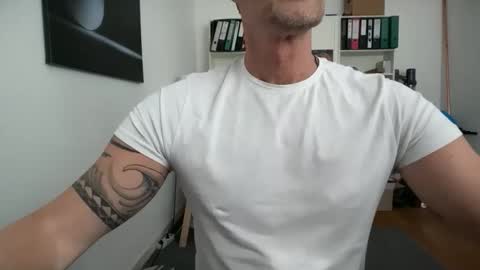 hanky online show from 19, 3, 2026