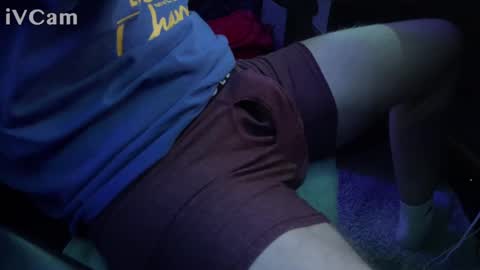 Snapshot of hankythewanky69 chatting on 2, 1, 2025 hankythewanky69 online show from 2, 1, 2025