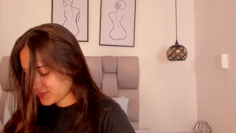 hanna__evans_ online show from 21, 10, 2025