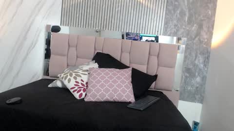 Hanna Palmer online show from 9, 11, 2025