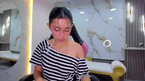 Snapshot of hanna_cutte_ chatting on 11, 11, 2025 Hanna online show from 11, 11, 2025