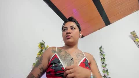 Camila online show from 26, 2, 2025