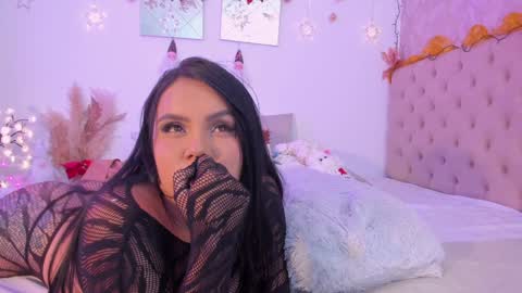 Snapshot of hannabruunn chatting on 17, 12, 2024 Hanna Brunn online show from 17, 12, 2024