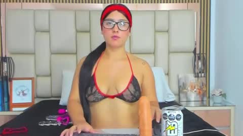 HannaClaire online show from 19, 9, 2025