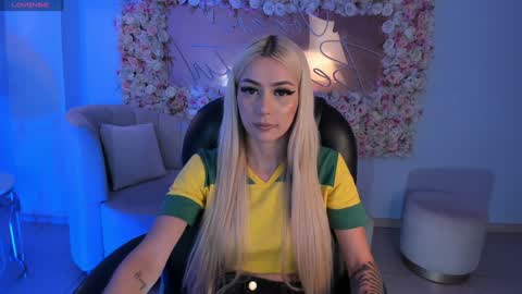  Hanna Connor  online show from 14, 1, 2025