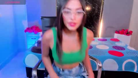 hannacooper3 online show from 19, 9, 2025