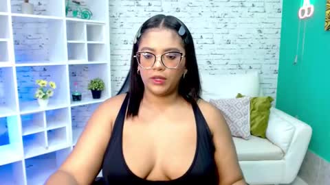 Hannah  online show from 6, 11, 2025