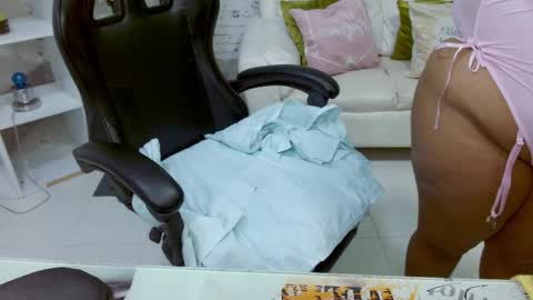 Hannah  online show from 20, 11, 2025