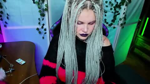 Hannah online show from 13, 11, 2025