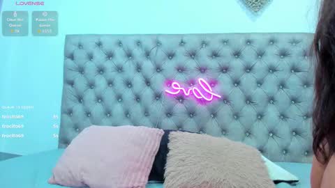 HANNAH MILLER online show from 2, 10, 2025