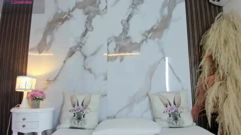 Hannahill69 online show from 5, 3, 2026