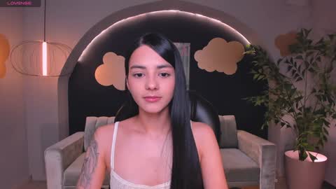 Snapshot of hannahjamesx chatting on 11, 1, 2025 HANNAH J online show from 11, 1, 2025