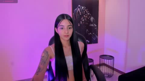 Snapshot of hannahjamesx chatting on 2, 3, 2025 HANNAH J online show from 2, 3, 2025