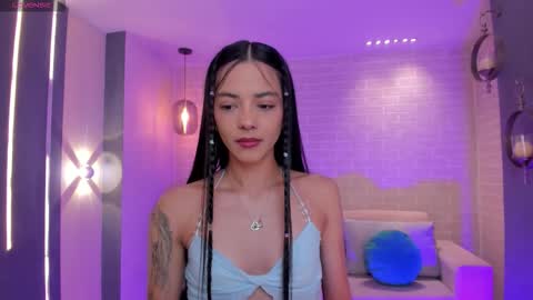 Snapshot of hannahjamesx chatting on 17, 12, 2025 HANNAH J online show from 17, 12, 2025