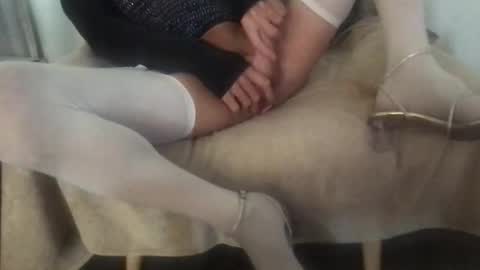 Snapshot of hannahsometimes694u chatting on 27, 11, 2025 hannahsometimes694u online show from 27, 11, 2025