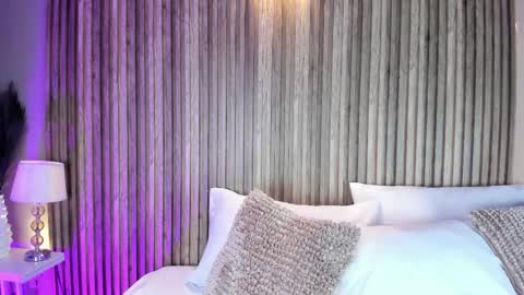 HannaPaola online show from 6, 3, 2026