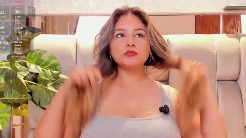 Snapshot of hannapret chatting on 15, 11, 2025 HANA online show from 15, 11, 2025