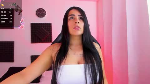 Snapshot of hannarusso chatting on 26, 10, 2025 Hanna online show from 26, 10, 2025