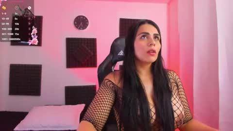 Snapshot of hannarusso chatting on 30, 10, 2025 Hanna online show from 30, 10, 2025