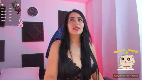 Snapshot of hannarusso chatting on 1, 11, 2025 Hanna online show from 1, 11, 2025