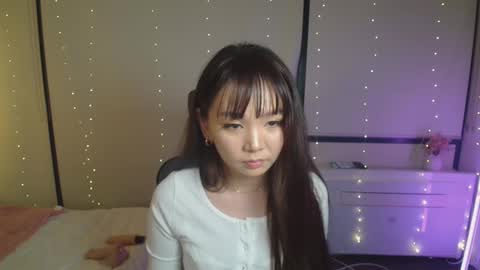 Snapshot of hannavibe chatting on 8, 3, 2025 HannaVibe online show from 8, 3, 2025