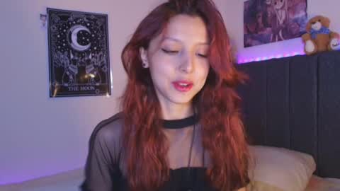 Hanni  online show from 14, 9, 2025