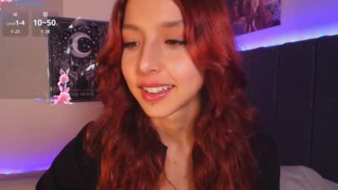 Hanni  online show from 5, 10, 2025