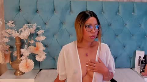 Snapshot of hannnafoxx chatting on 6, 12, 2024 online show from 6, 12, 2024