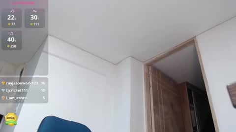hanny_bomm online show from 4, 3, 2025