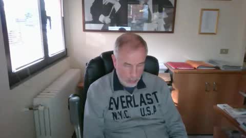 Snapshot of hanscooper chatting on 24, 10, 2025 hanscooper online show from 24, 10, 2025